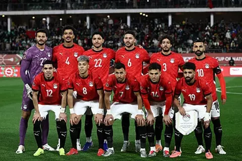 بعد مباراة زيمبابوي.. ثنائي منتخب مصر مهدد بالإيقاف في كأس أمم أفريقيا
